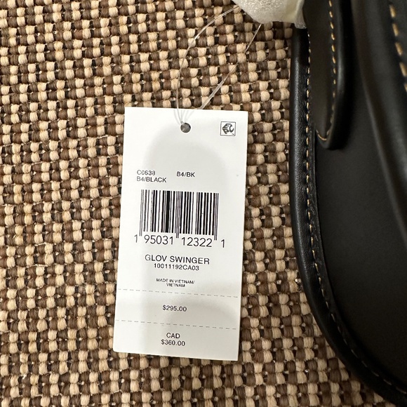 COACH CROSSBODY SWINGER BAG BLACK NWT PERFECT GIFT! - Picture 4 of 16